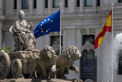 El 74% de los espa&ntilde;oles cree que Espa&ntilde;a puede afrontar mejor el futuro dentro de la UE, seg&uacute;n el Eurobar&oacute;metro