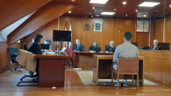 El acusado de abusar de una chica que conoció en Tinder dice que fue consentido y ella que le pidió que parara