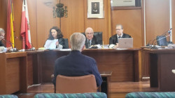 El acusado de no abonar las cuotas de su plantilla: La Seguridad Social no quiso negociar y he pagado cuando he podido