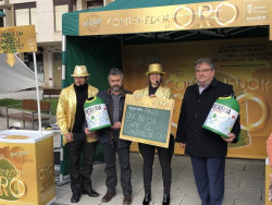 El alcalde de Noja Miguel Angel Ruiz satisfecho por el 85% el reciclado de vidrio en diciembre y recibe el `Contenedor de Oro`