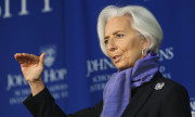 El BCE, Lagarde, anuncia una recaída del PIB de la eurozona en el cuarto trimestre de 2020