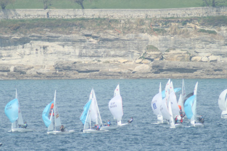 El campeonato nacional de vela 420 que se celebra en Santander pero no interesa a los políticos