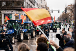 El campo espa&ntilde;ol anuncia movilizaciones por la subida "inasumible" del gas&oacute;leo agr&iacute;cola