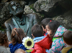 El Capricho de Gaudí ofrece por un programa escolar especial por su 140 aniversario