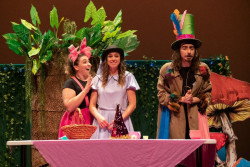 El CdAT acoger&aacute; ma&ntilde;ana la obra de teatro con marionetas `El viaje de Alicia`