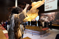  El Centro Rupestre de Cantabria abre la exposici&oacute;n con la que quiere ser "referente europeo" del arte Paleol&iacute;tico