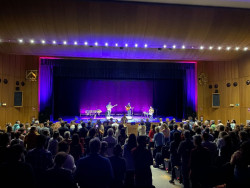 El ciclo de conciertos `Exc&eacute;ntricos` re&uacute;ne a un millar de personas en su cuarta edici&oacute;n