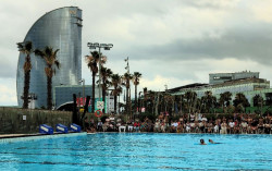 El CN Barcelona acoge un gran show del equipo espa&ntilde;ol de nataci&oacute;n art&iacute;stica previo al Mundial