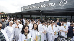 El Congreso pide priorizar que los MIR de cuarto año puedan pasar consulta este verano, pese al `no` del Gobierno