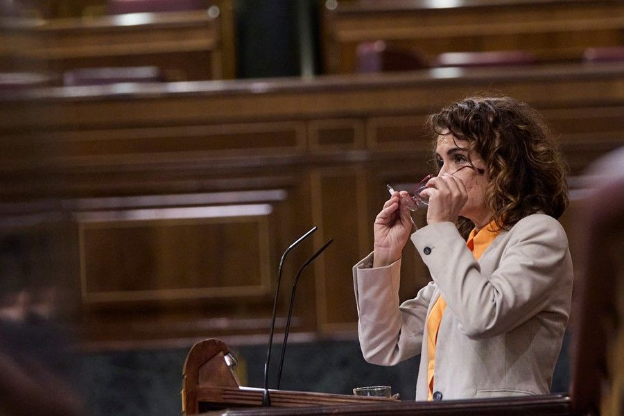 El déficit público baja un 28% en 2021, hasta 82.819 millones de euros ...
