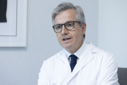 El doctor Leyes advierte: "Cuanto más joven es el que se rompe el cruzado, más tarda en volver a competir"