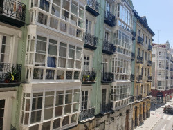 El esfuerzo para comprar una vivienda en Cantabria se sit&uacute;a en el 22% y para alquilar en el 27% en el segundo trimestre