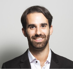 El español Jesús Herrera, nuevo director artístico de la Orquesta Filarmónica de Londres