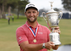 El espa&ntilde;ol Jon Rahm gana el primer pulso al fiero Oakmont