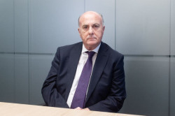 El exjuez Garc&iacute;a Castell&oacute;n insiste en ser acusaci&oacute;n en el `caso Leire` al considerarse "m&aacute;s que perjudicado"