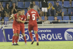 El `Fuenla` retoma la vía del triunfo y el Oviedo se hunde