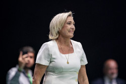 El Gobierno acusa a Le Pen de "manipular la información" por aludir a un "golpe de Estado administrativo"