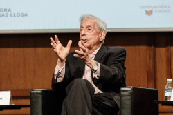 El Gobierno concede a Mario Vargas Llosa la Gran Cruz de Alfonso X el Sabio