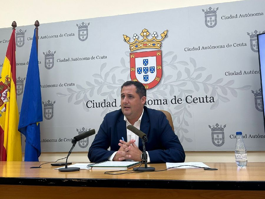 El Gobierno de Ceuta decide llevar al Supremo la "inactividad" del gobierno de S&aacute;nchez para tramitar los expedientes de migrantes