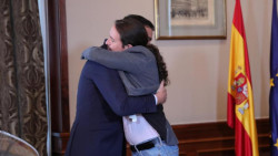 El gobierno de Sánchez está roto y la sociedad exige elecciones.  Por Carlos Magdalena