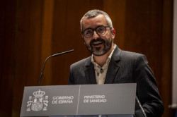 El Gobierno incorporará una partida en los PGE 2025 para ampliar la cartera de Salud Bucodental a las personas mayores