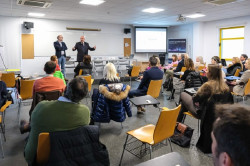 El Gobierno recoge aportaciones de sectores sociales para trazar las líneas del Plan de Salud