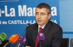 El granadino Luis Carretero, nuevo gerente del Servicio C&aacute;ntabro de Salud