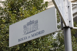 El Ibex 35 abre +0,3% con el petr&oacute;leo en 93 d&oacute;lares