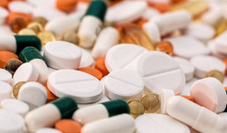 El ibuprofeno y otros AINE son superiores a la code&iacute;na para el manejo del dolor postoperatorio en pacientes externos