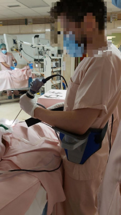 El IDIVAL desarrolla un exoesqueleto para cirujanos que reduce su fatiga en intervenciones endosc&oacute;picas
