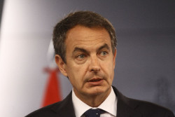 El juez imputa a Zapatero en el `caso Plus Ultra` por presunto blanqueo de capitales