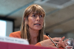 El juez Peinado env&iacute;a de nuevo a juicio a Bego&ntilde;a G&oacute;mez por presuntos delitos de malversaci&oacute;n y tr&aacute;fico de influencias