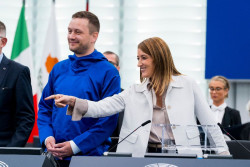 El líder de Groenlandia reivindica el vínculo con la UE ante las pretensiones de Trump