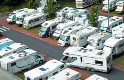 El lío de todos los años, ¿Dónde colocamos las auto caravanas?