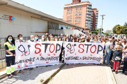 El m&eacute;dico agredido en mayo en el centro de salud de Los Castros sufre un acto vand&aacute;lico en su garaje
