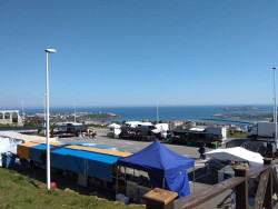  El mercadillo semanal reabre en su nueva ubicaci&oacute;n en el aparcamiento de Jaime del Amo