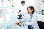 El Ministerio de Ciencia ha destinado 76 millones de euros a la investigación contra el cáncer de mama desde 2018