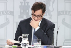 El ministro de Sanidad, Salvador Illa, ha reiterado este viernes que todav&iacute;a quedan los "peores d&iacute;as" del brote de coronavirus