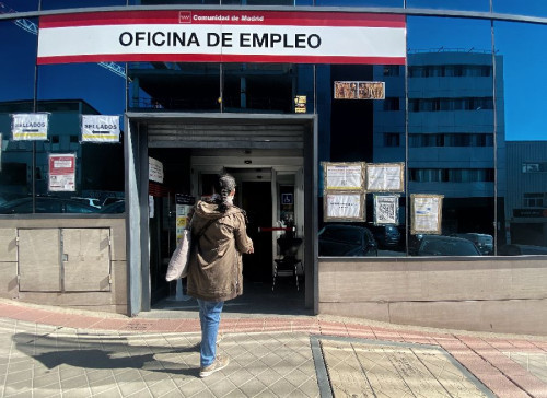 El paro sube en 3.584 personas en febrero, su mayor alza en este mes desde 2021, por el desempleo joven