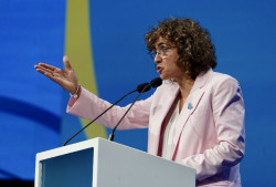 El PP alerta de que los acuerdos de S&aacute;nchez con China ponen en riesgo la autonom&iacute;a estrat&eacute;gica de la UE