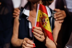 El PP propone facilitar los castigos por ultrajes a España y la Corona sancionándolos por la vía administrativa