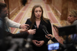 El PP se queja de que Sánchez no vaya a votar al Congreso tras la detención de Leire Díez y el nuevo caso de acoso