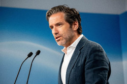 El PP tilda el bar&oacute;metro del CIS de  "broma" "pero no anuncia una querella contra Tezanos por despilfarro del dinero p&uacute;blico