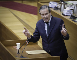 El PPCV se&ntilde;ala que a Zapatero "solo le defienden" su abogado y Morant: "Sigue empe&ntilde;ada en sujetar la pala"