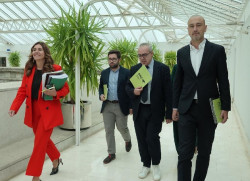 El PRC sigue deshojando la margarita, negocio, no negocio los PG de Cantabria