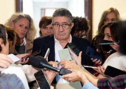 El PSOE  sigue metido en el fango del acoso a las mujeres