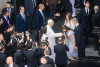El Rey dice al Papa que "Madrid ha respondido bien" tras recibirlo en Cibeles con "espero que haya descansado"