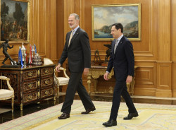 El rey Felipe VI traslada su apoyo a Andaluc&iacute;a tras el incendio de Niebla (Huelva) y el se&iacute;smo de magnitud 5 de Granada