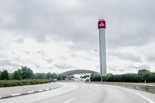  El Santander cierra la compra de Webster para crecer en Estados Unidos