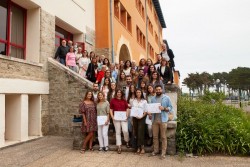 El SCS despide a los 33 residentes de Medicina Familiar y Comunitaria que terminan su formación en Cantabria